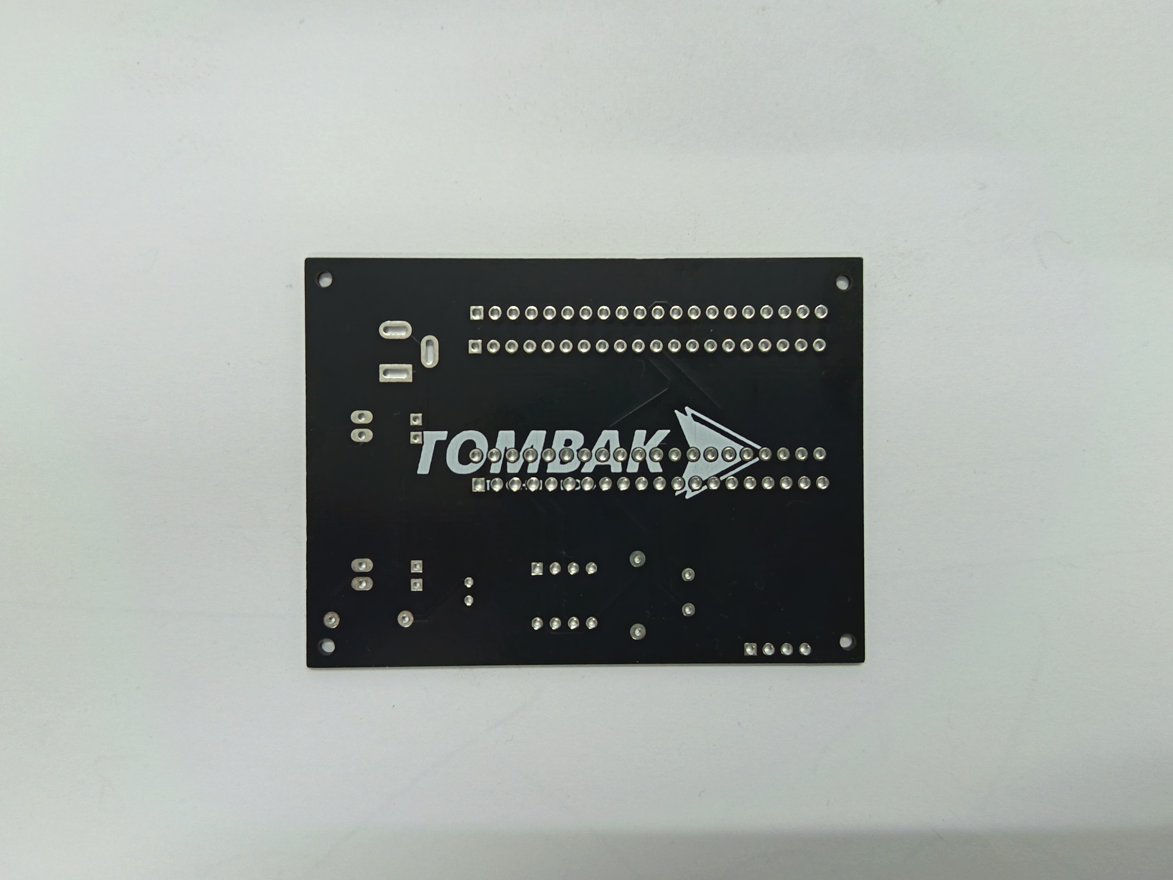 Tombak PCB black